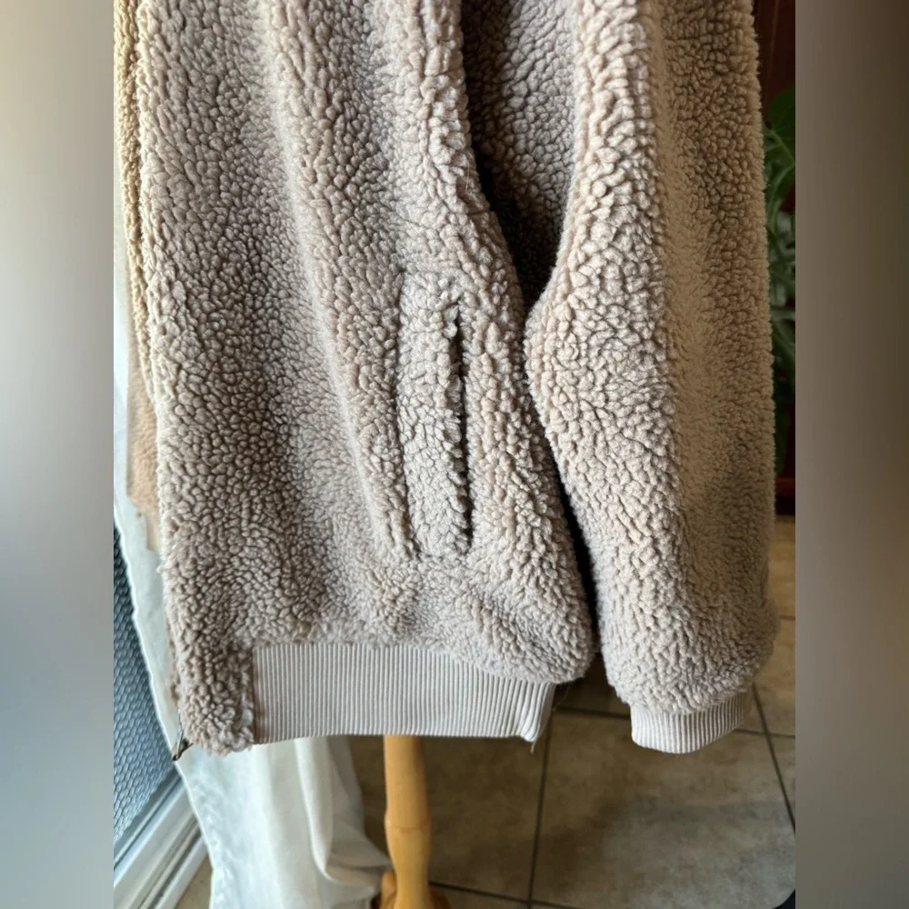 Cozy Tan Sherpa Jacket Teddy oversized bomber‎ jacket - Picture 5 of 7